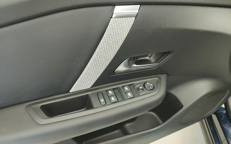 C4 1.2 PURETECH 130CV PLUS