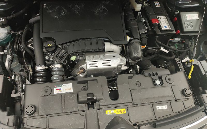 C4 1.2 PURETECH 130CV PLUS