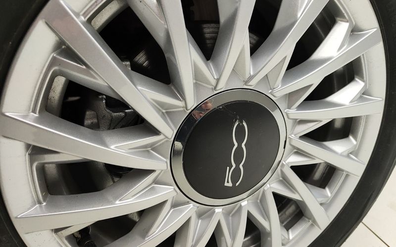 500 1.0 70CV HYBRID DOLCEVITA