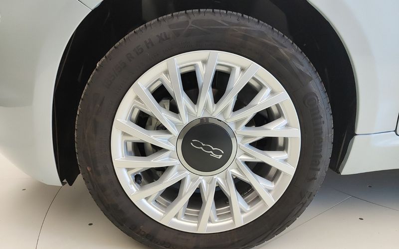 500 1.0 70CV HYBRID DOLCEVITA MY24