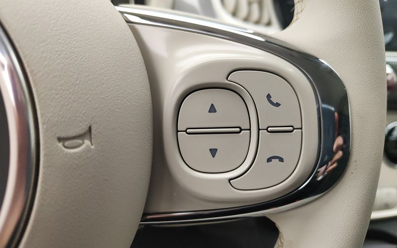 500C 1.0 HYBRID 70CV DOLCEVITA