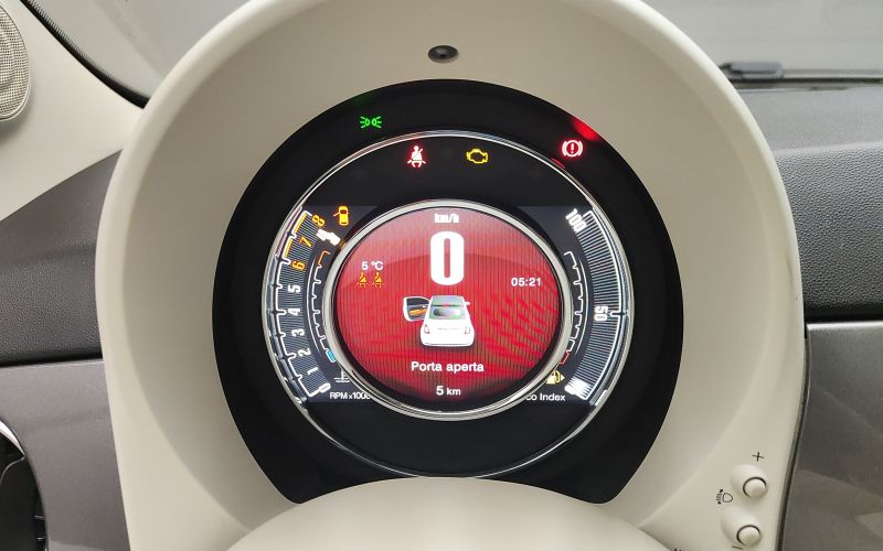 500C 1.0 HYBRID 70CV DOLCEVITA