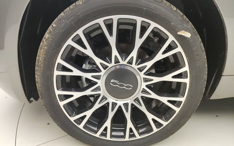 500C 1.0 HYBRID 70CV DOLCEVITA