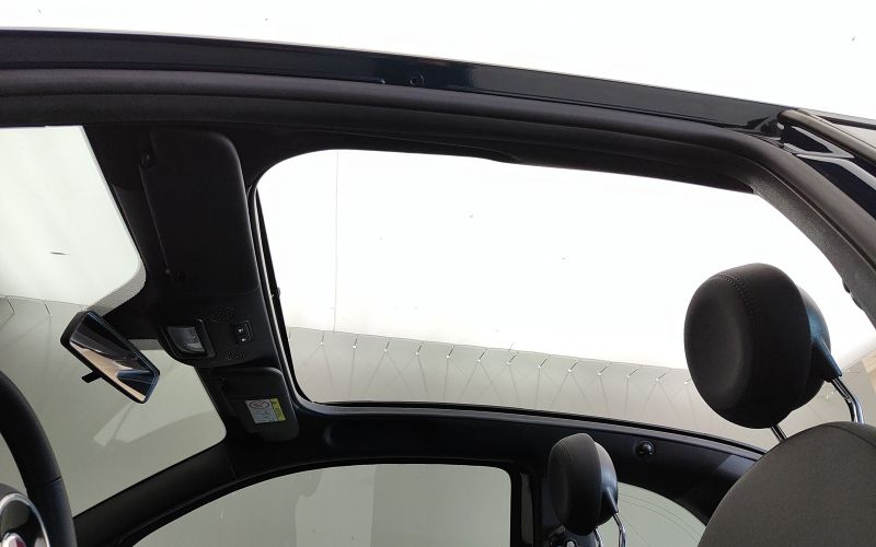 500C 1.0 70CV HIBRID DOLCEVITA MY24