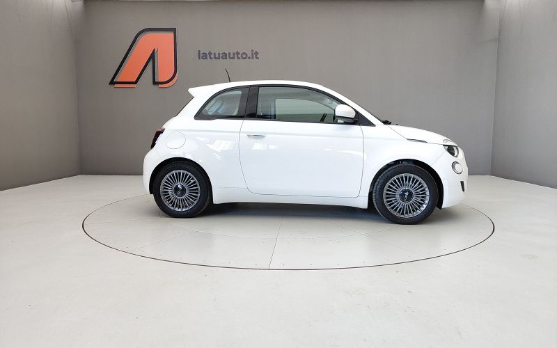 500E 118CV 42 KW 320KM ICON 