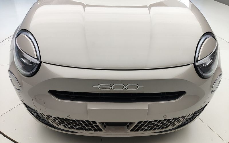 600 1.2 MHEV 100CV DCT LA PRIMA