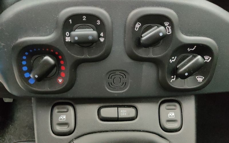 PANDA 1.0 70CV HYBRID CROSS