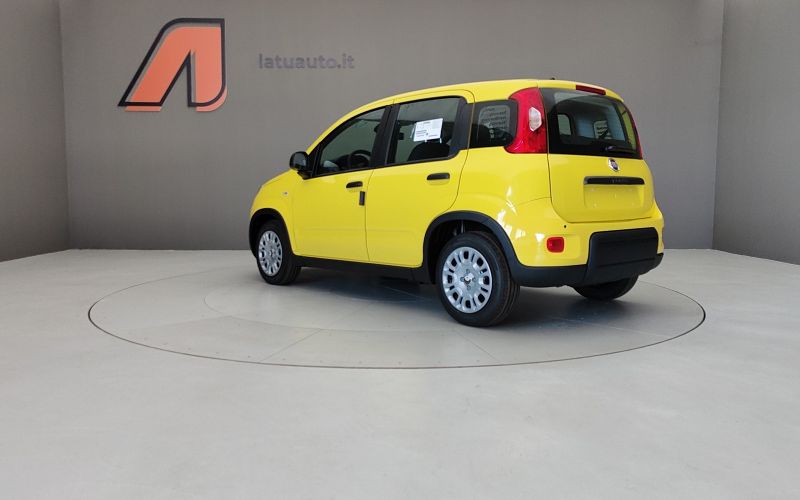 PANDA 1.0 70CV HYBRID (Serie 7)