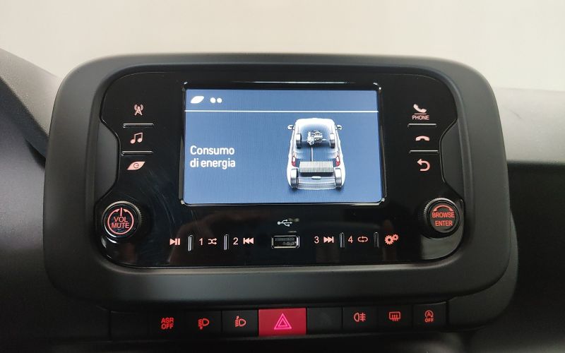 PANDA 1.0 70CV HYBRID (Serie 7)