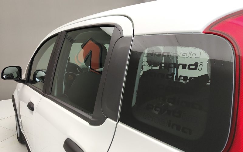 PANDA 1.0 70CV HYBRID (Serie 7)