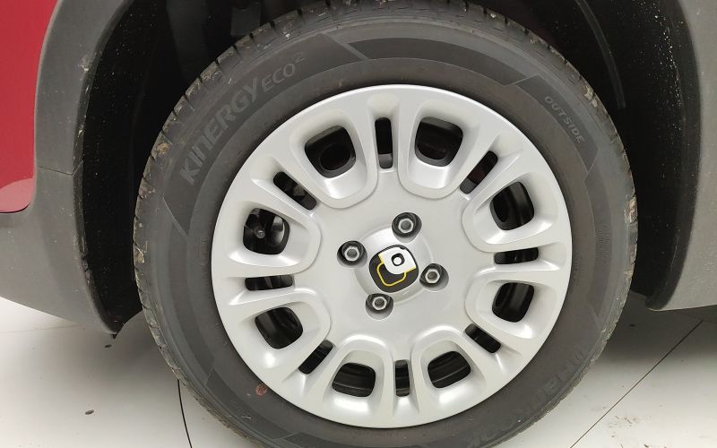 PANDA 1.0 70CV HYBRID (Serie 7) 