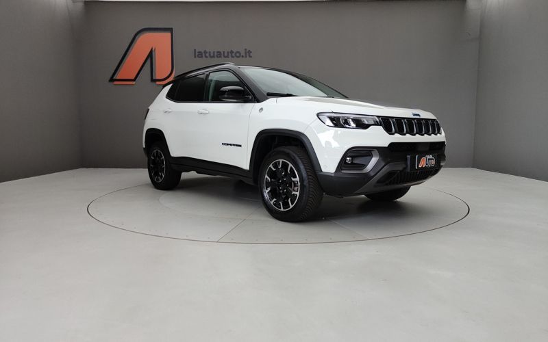 COMPASS 1.3 T4 240CV PHEV TRAILHAWK  4XE AT6 MY22