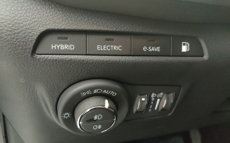 COMPASS 1.3 T4 240CV PHEV UPLAND CROSS  4XE AT6 
