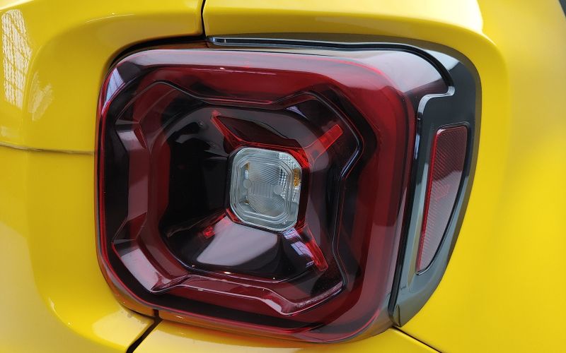RENEGADE 1.0 T3 120CV LIMITED MY23