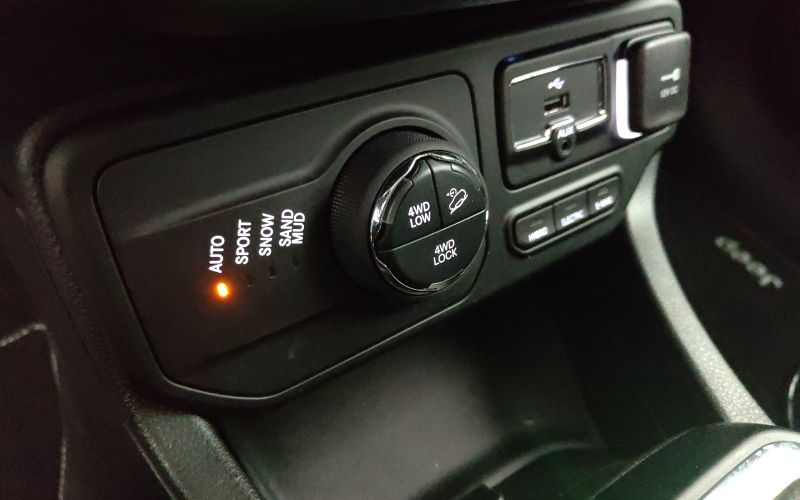 RENEGADE 1.3 T4 240CV PHEV UPLAND CROSS 4XE AT6 MY23