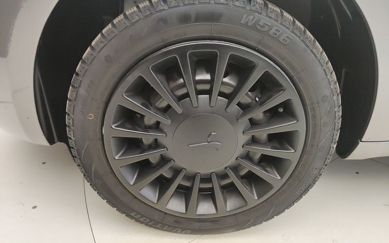 YPSILON 1.0 70CV HYBRID SILVER 