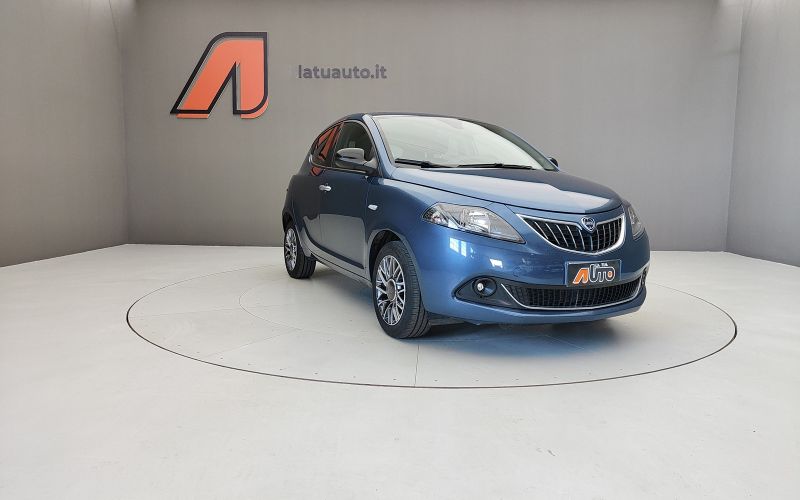 YPSILON 1.0 70CV HYBRID GOLD PLUS