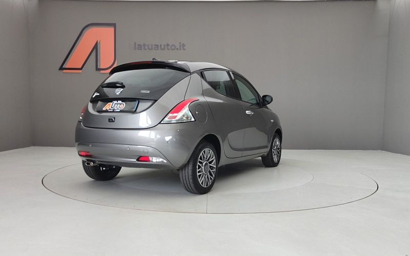 YPSILON 1.0 70CV HYBRID GOLD PLUS