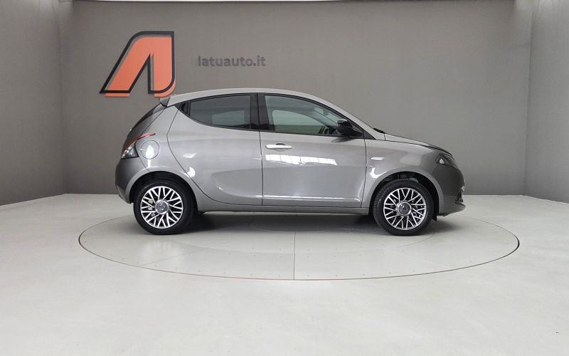 YPSILON 1.0 70CV HYBRID GOLD PLUS