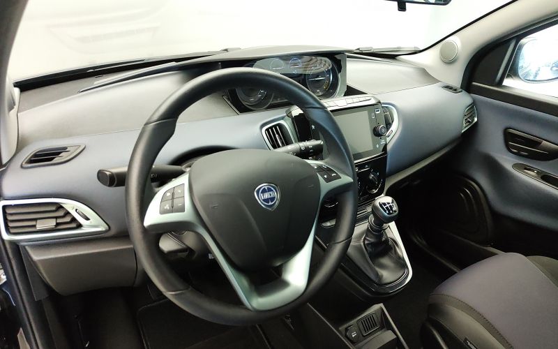 YPSILON 1.0 70CV HYBRID GOLD PLUS