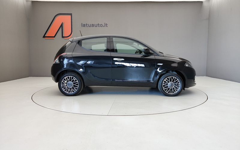 YPSILON 1.0 70CV HYBRID GOLD PLUS