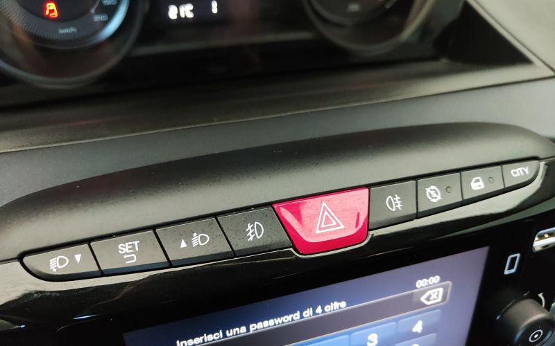 YPSILON 1.0 70CV HYBRID GOLD PLUS