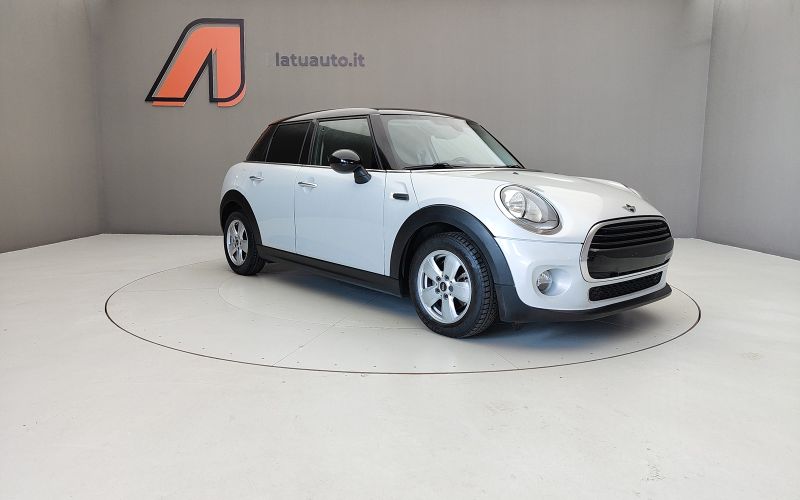 MINI  COOPER 1.5 136CV HYPE  AUTO 5P