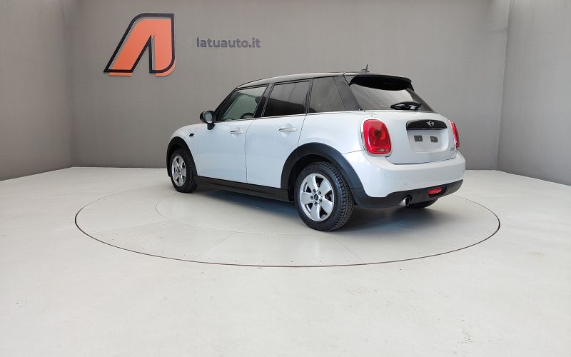 MINI  COOPER 1.5 136CV HYPE  AUTO 5P