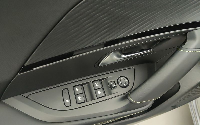 2008 1.2 PURETECH 130CV GT EAT8