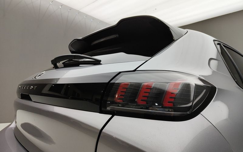 208 1.2 PURETECH 100CV ALLURE PACK 