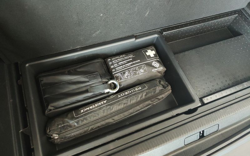 3008 1.6 PHEV 225CV ALLURE PACK  E-EAT8 