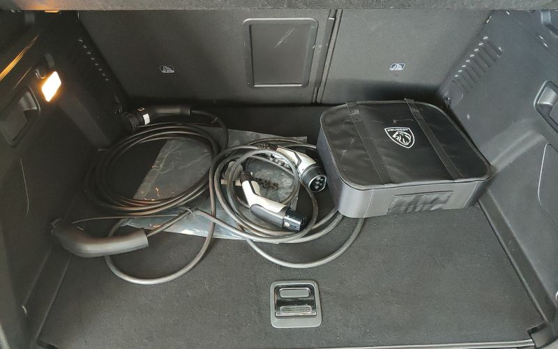 3008 1.6 PHEV 300CV ALLURE PACK  E-EAT8