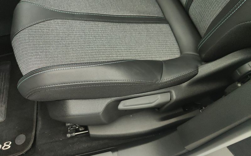 3008 1.6 PHEV 300CV ALLURE PACK  E-EAT8