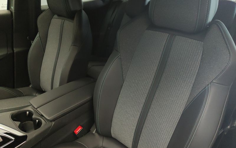 3008 1.6 PHEV 300CV ALLURE PACK  E-EAT8
